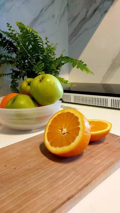 דירות ורשה Uroczy Apartament Blisko Centrum Warszawy מראה חיצוני תמונה